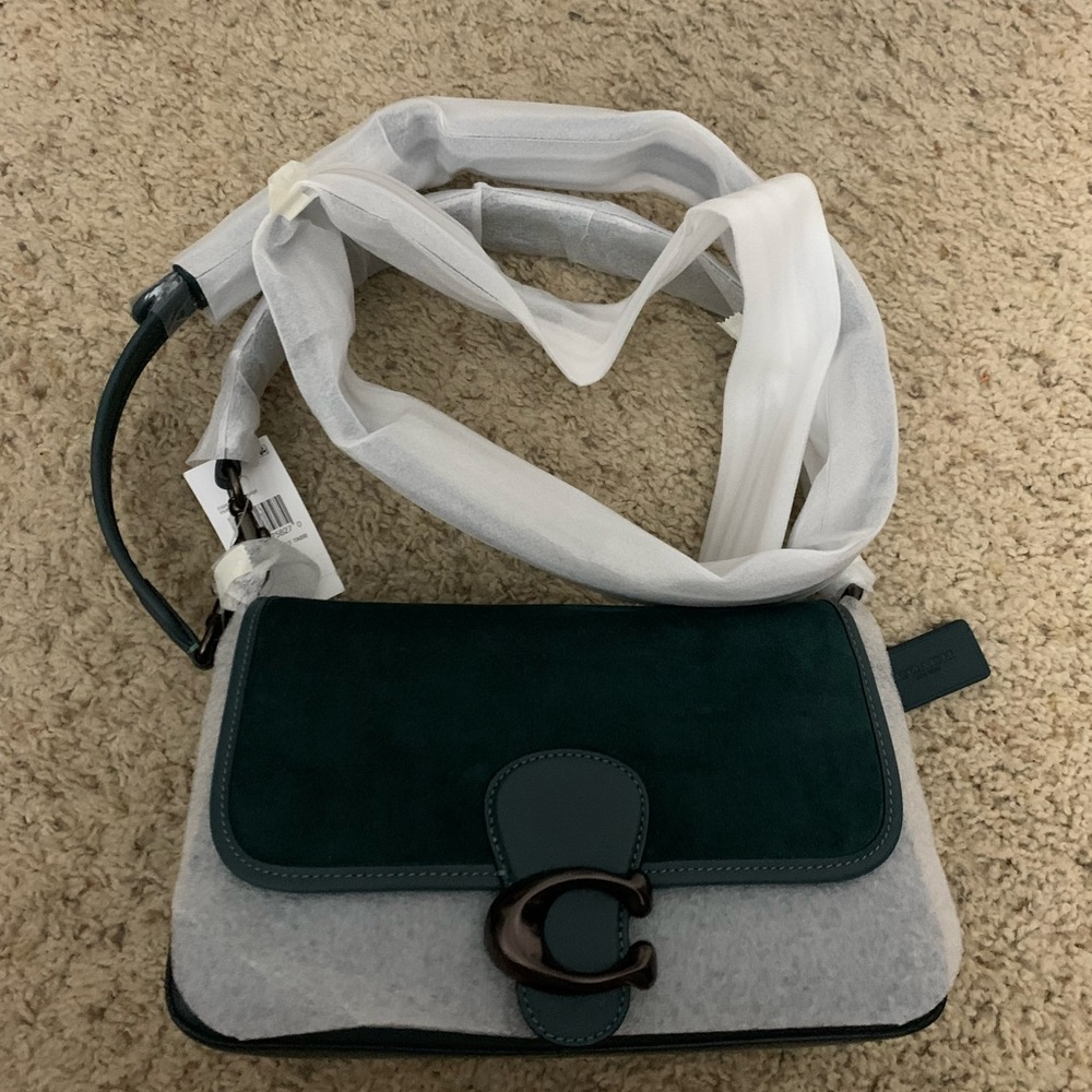 SOLD| Coach Forest green shoulder tabby NEW💕